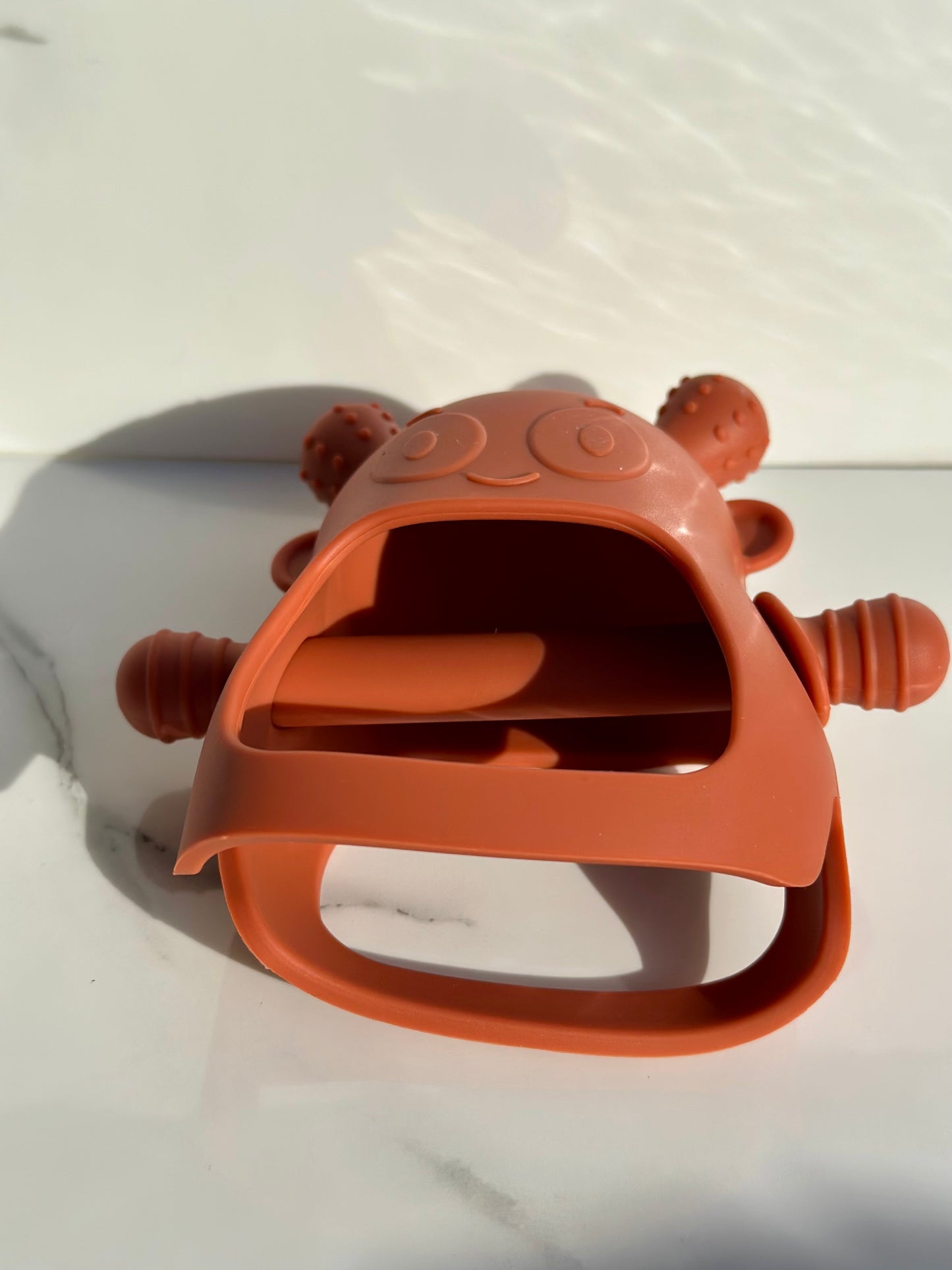 Silicone Baby Teether – Soft & Easy-Grip Teething Toy 🦷🌿