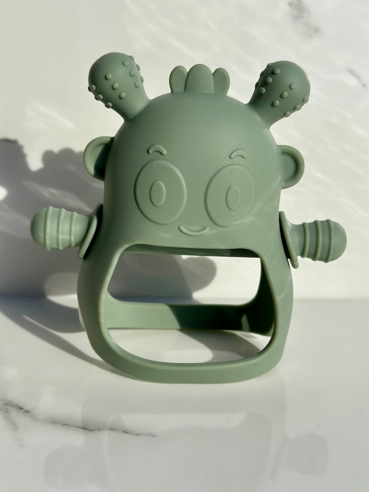 Silicone Baby Teether – Soft & Easy-Grip Teething Toy 🦷🌿