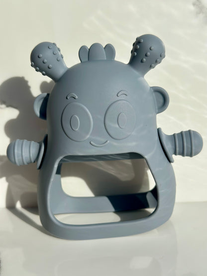 Silicone Baby Teether – Soft & Easy-Grip Teething Toy 🦷🌿